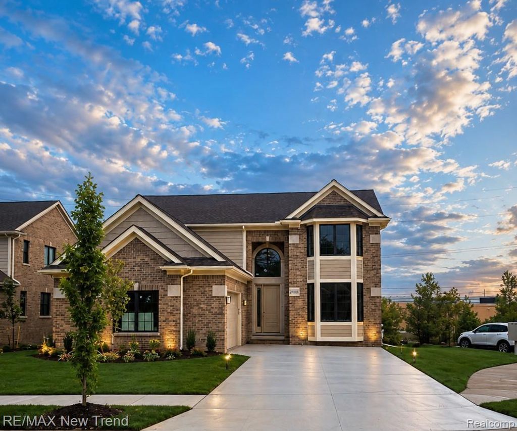 20250 Beacon Way, Northville