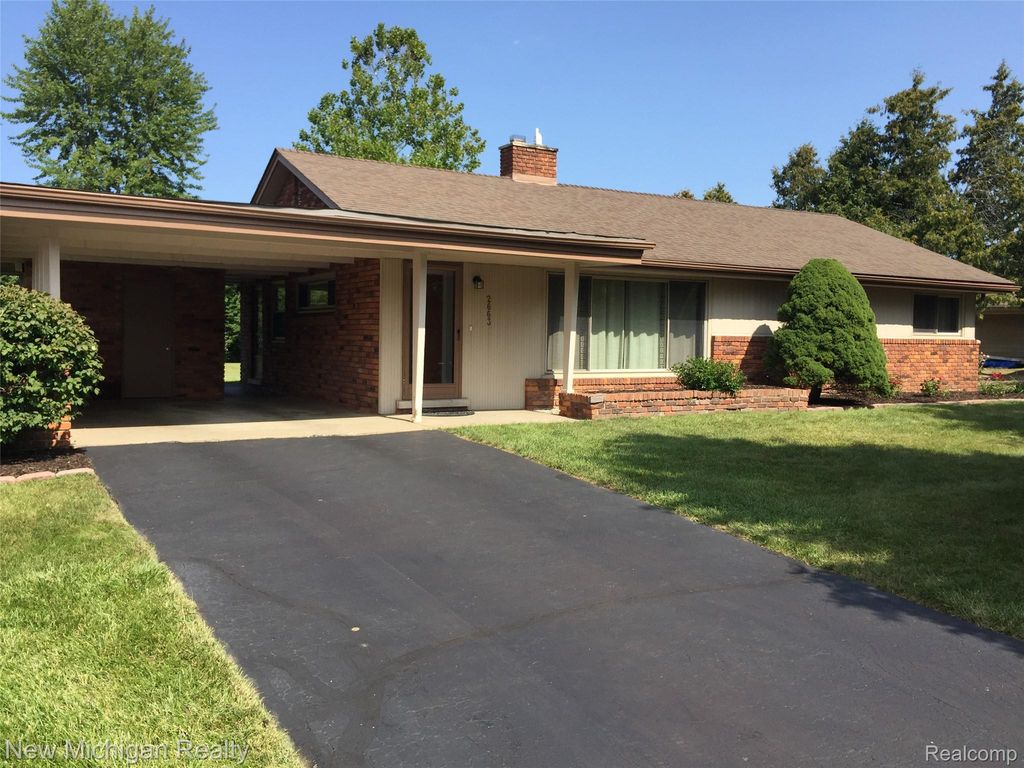 2663 Colonial Way, Bloomfield charter township