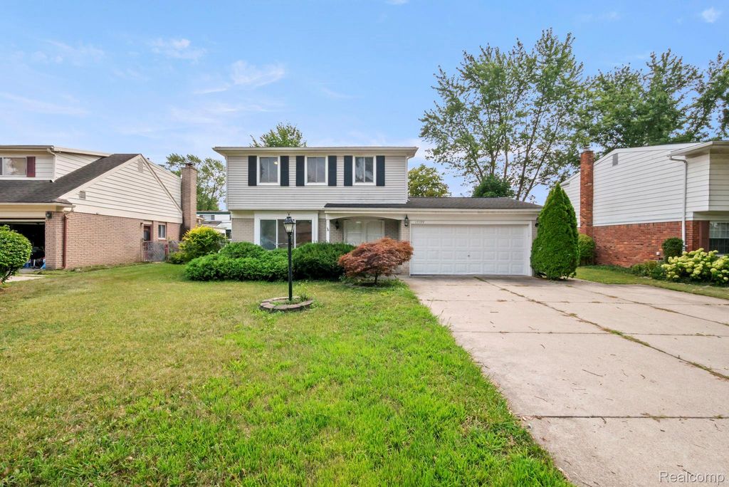 17199 W 13 Mile Road, Southfield city