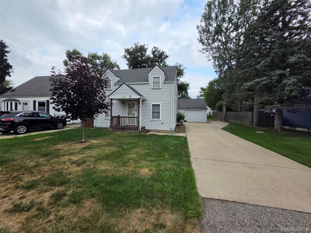 1031 Arthur Drive, Troy city