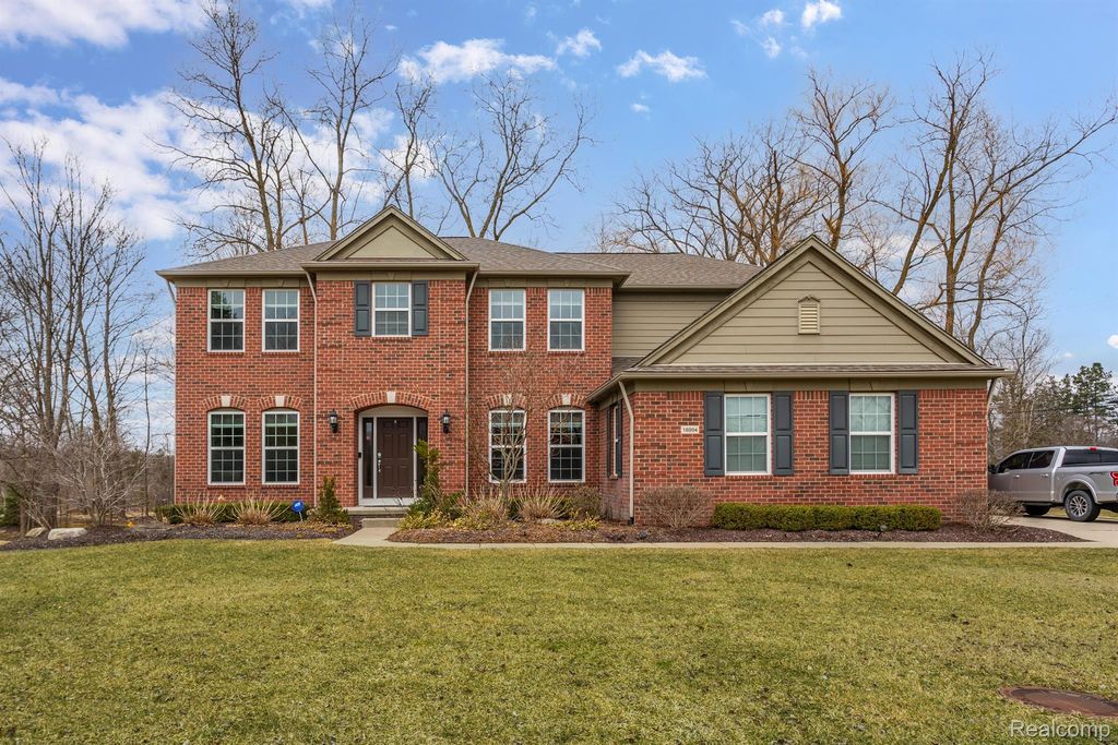 18994 Grande Vista Drive, Northville township