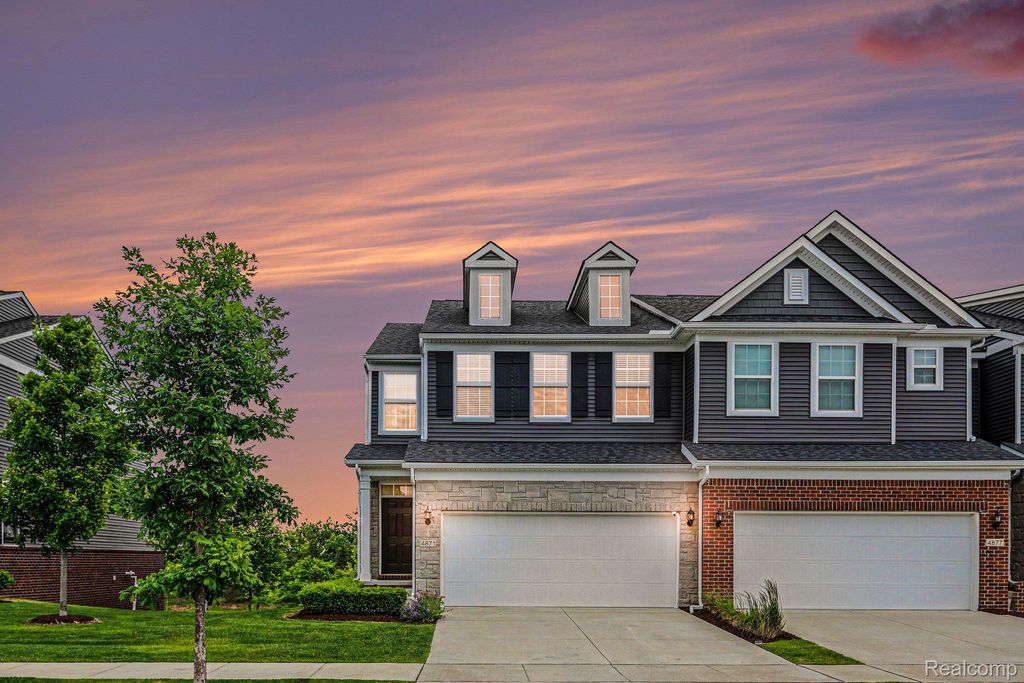 4871 Broomfield Way, Lake Orion