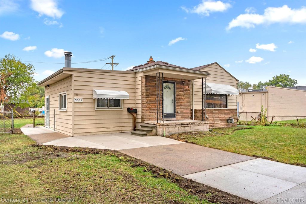 2209 Deering Street, Garden City city