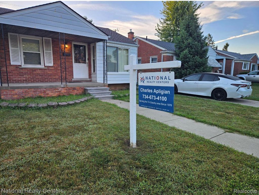 17190 Lennane Street, Redford charter township