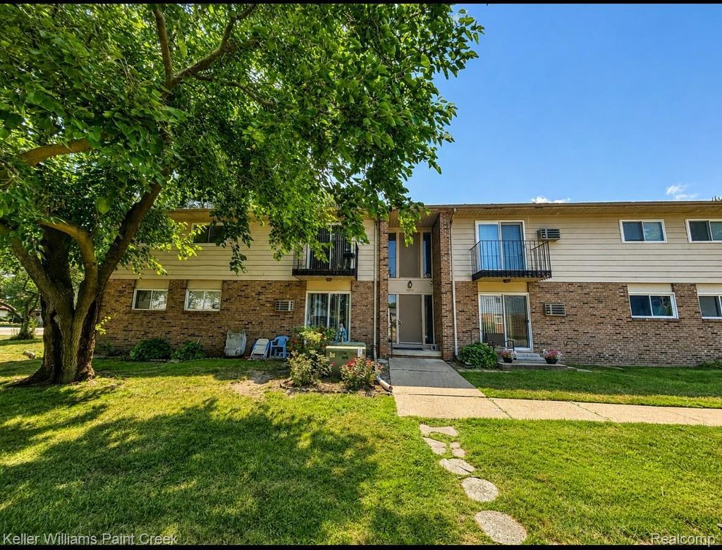 31577 Fraser Drive 2, Fraser