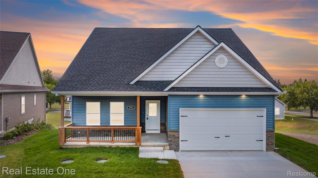 7453 Village Court, Springfield charter township