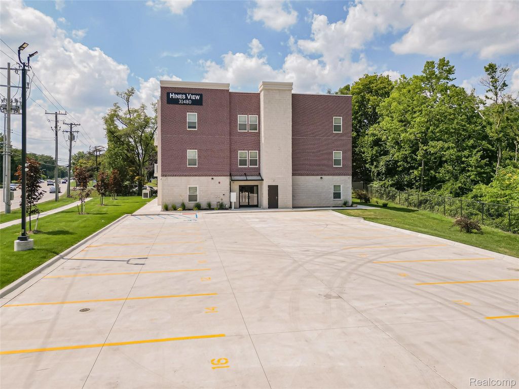 31480 Warren Road 303, Westland