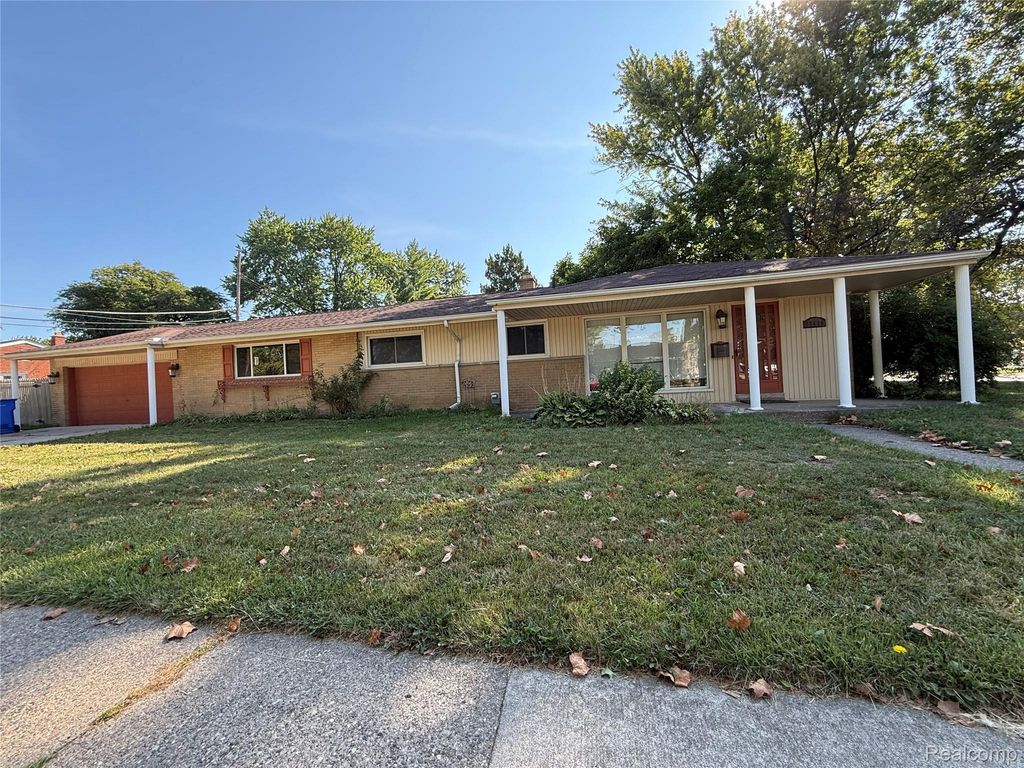 32410 Halmich Drive, Warren city