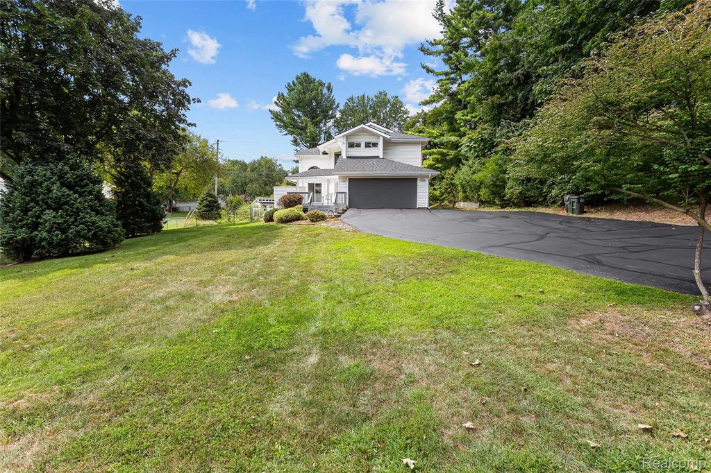 6552 Orion Road, Rochester Hills city