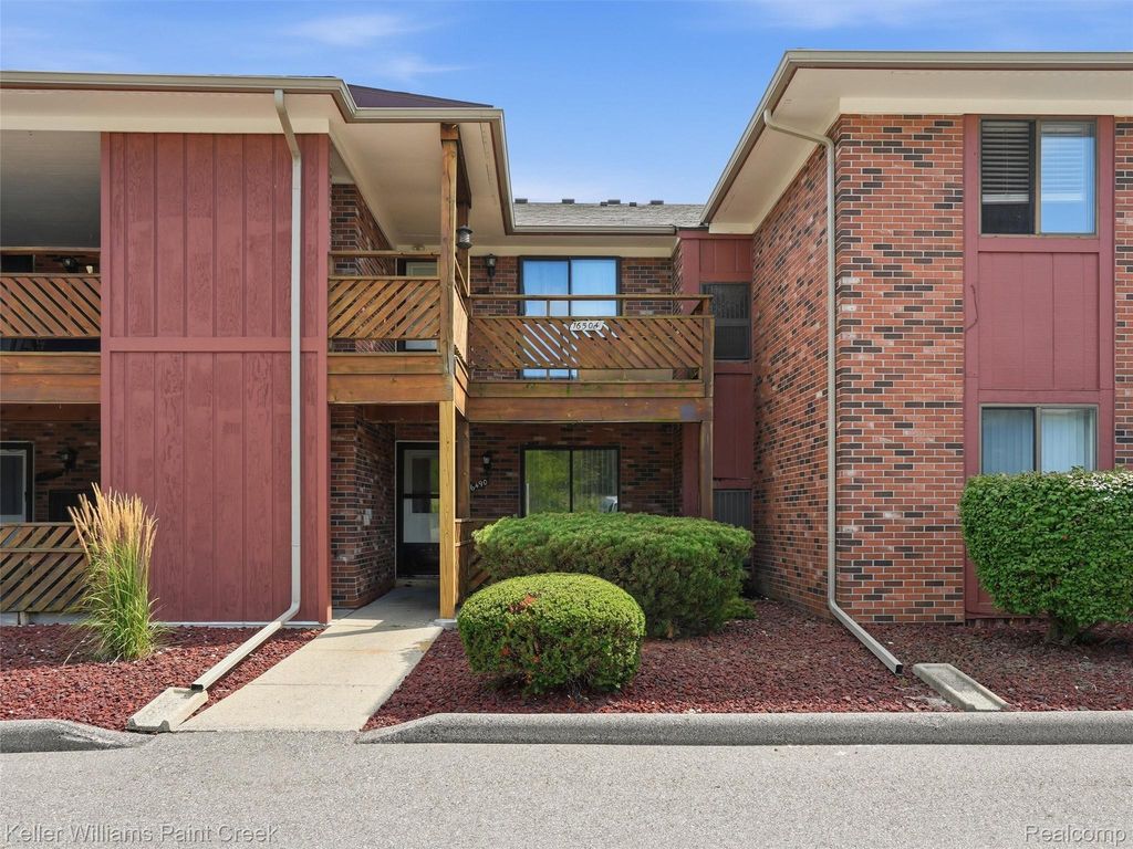 16490 Clarkson Drive 55, Fraser