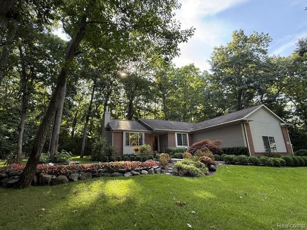 3654 Dorothy Lane, Waterford charter township