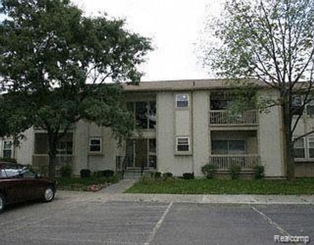 27860 Berrywood Lane 24, Farmington Hills