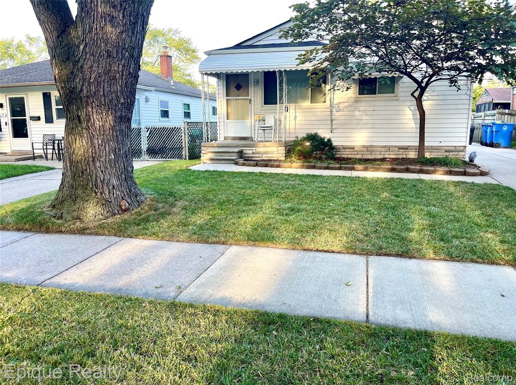 5627 Clippert Street, Dearborn Heights city