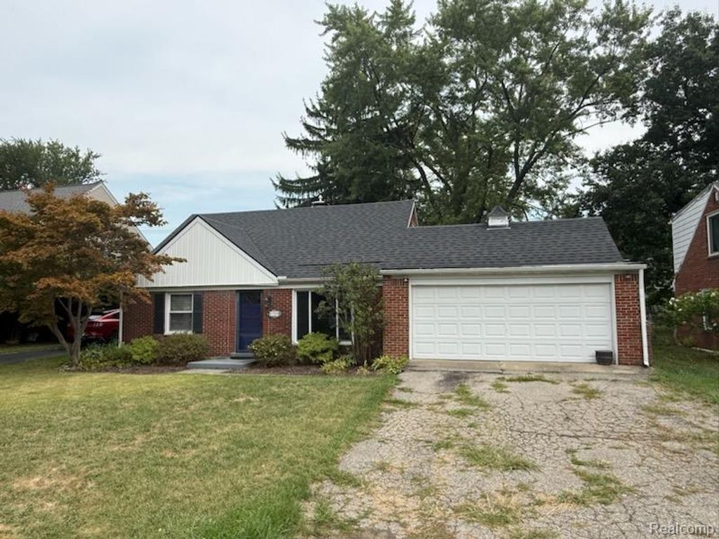 1729 Beverly Street, Sylvan Lake