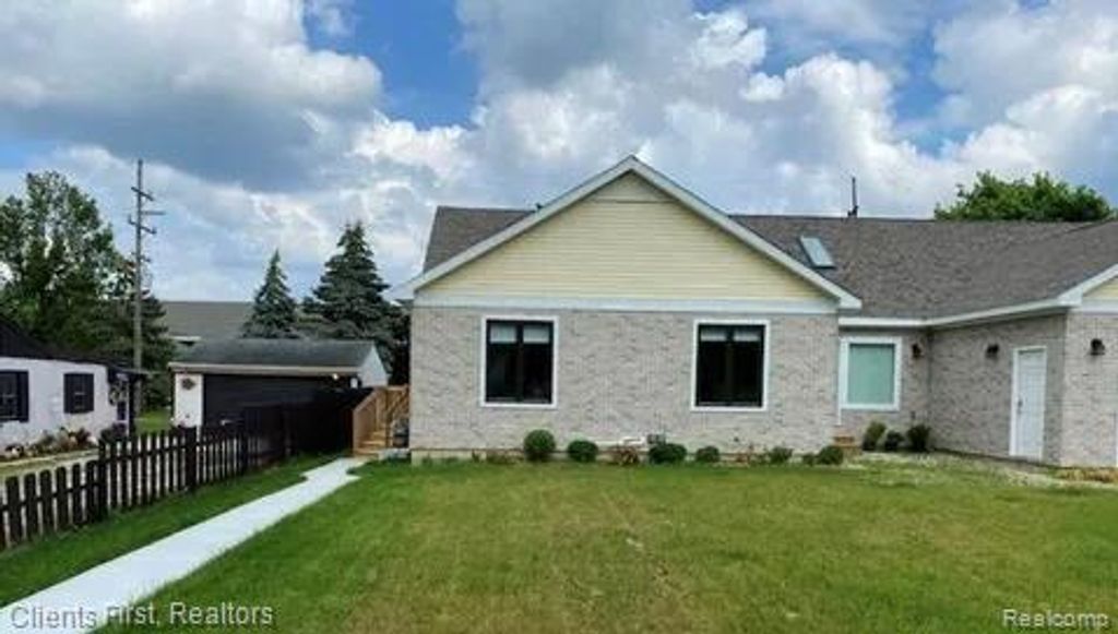3121 Cherry Tree Lane, Ann Arbor