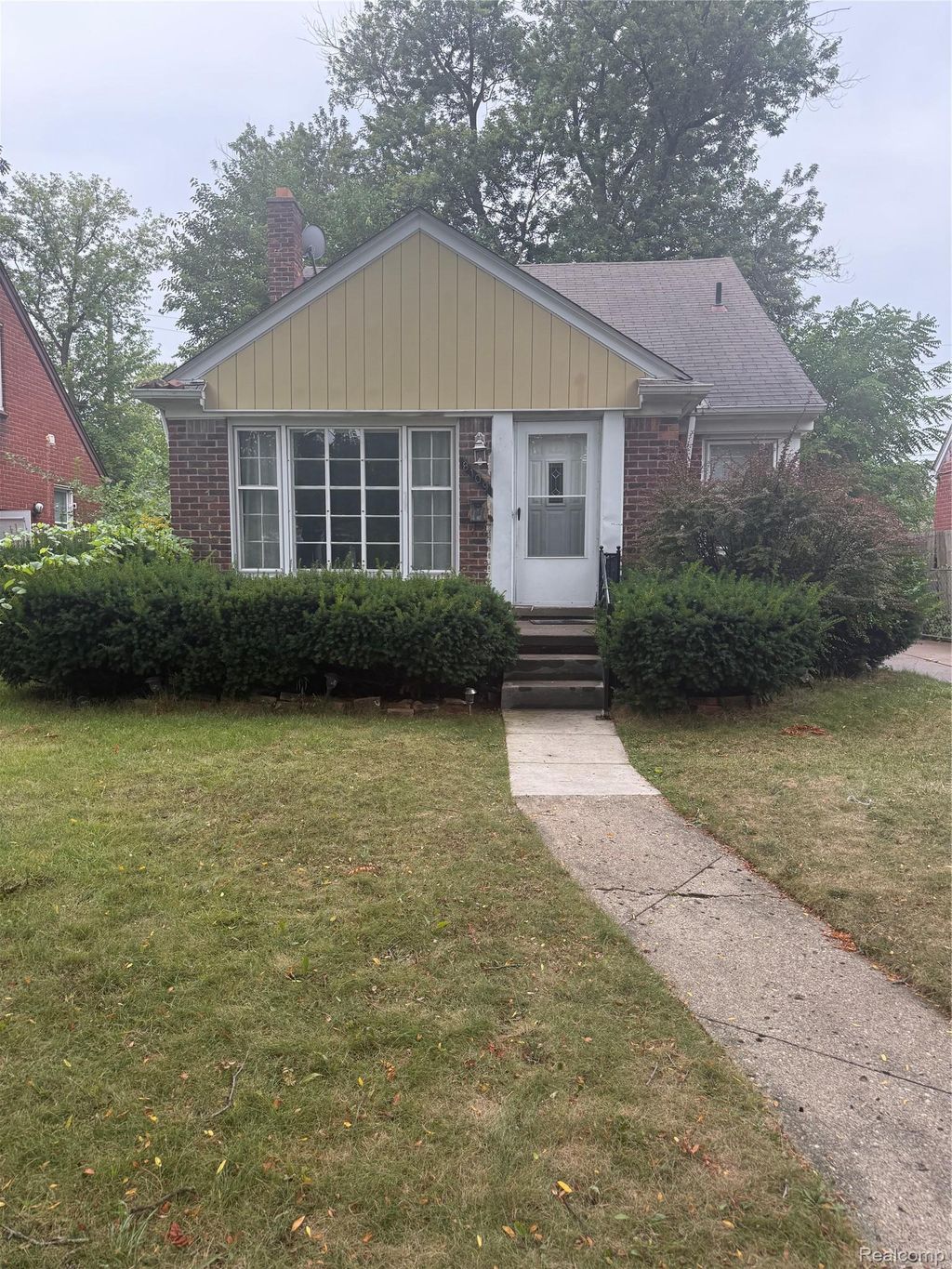 8109 Hazelton Street, Dearborn Heights city