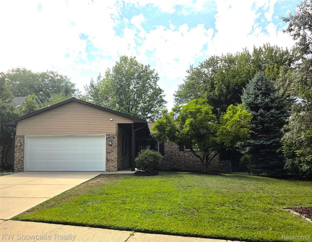 2056 Brookfield Street, Canton charter township