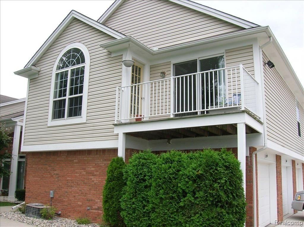 52192 Heatherstone Avenue, Macomb