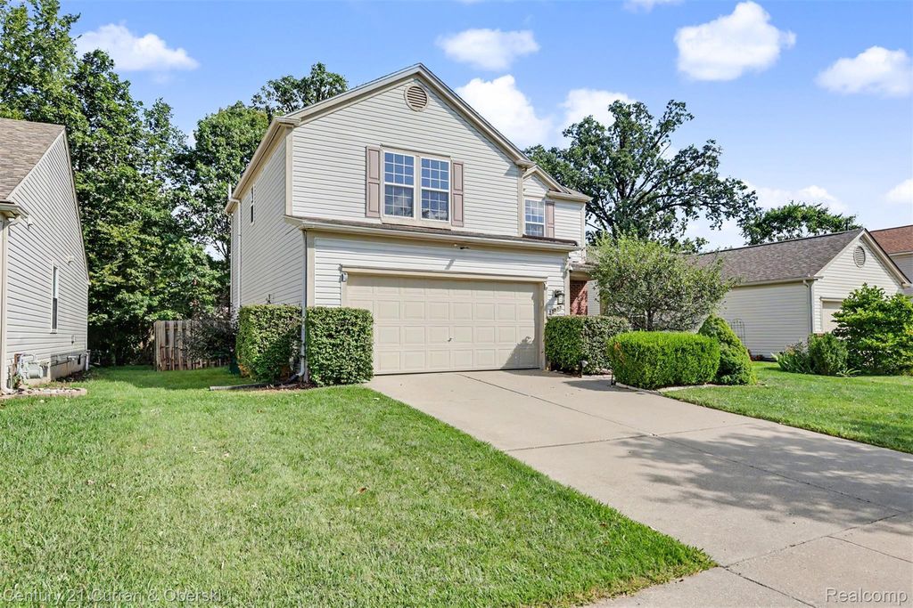 7055 Oakridge Drive, Ypsilanti