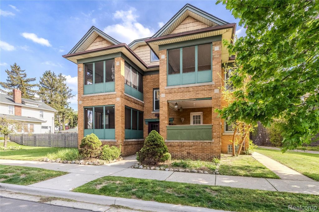 605 W Hudson Avenue Unit #2, Royal Oak