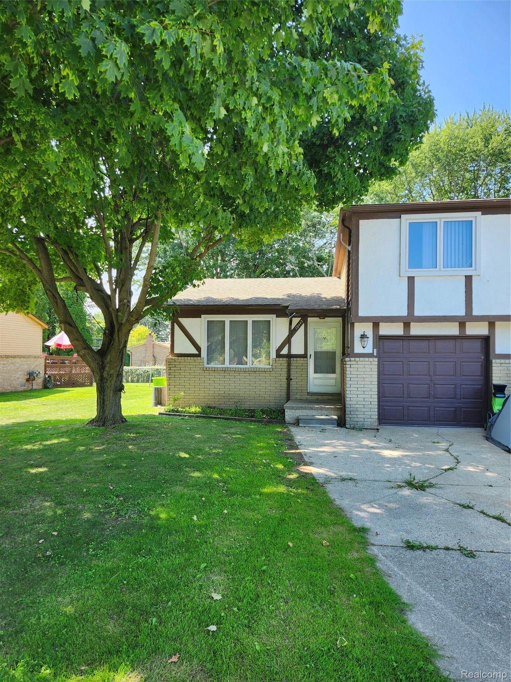 39443 Jefferson Avenue, Harrison charter township