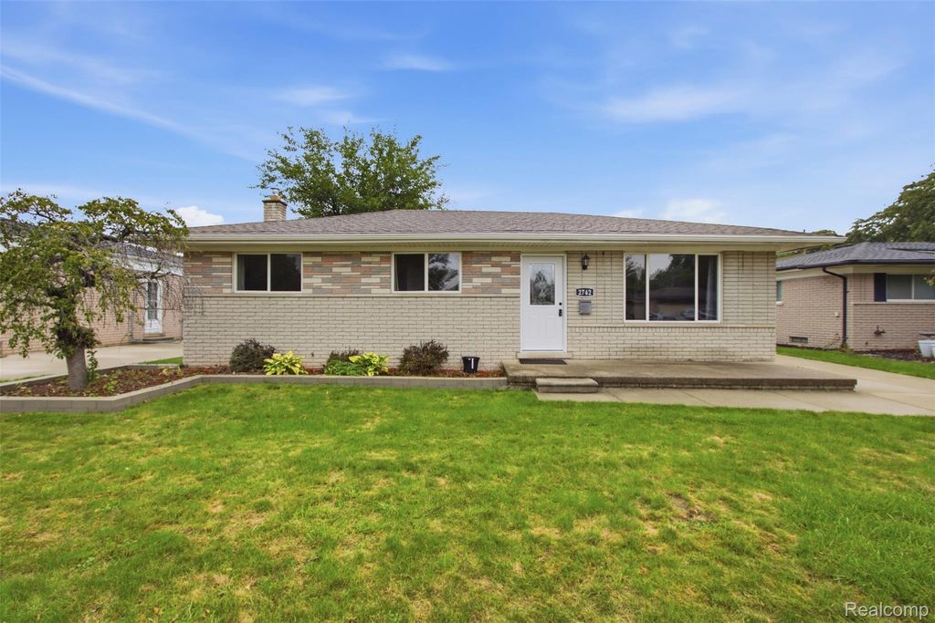 2742 Downey Drive, Troy