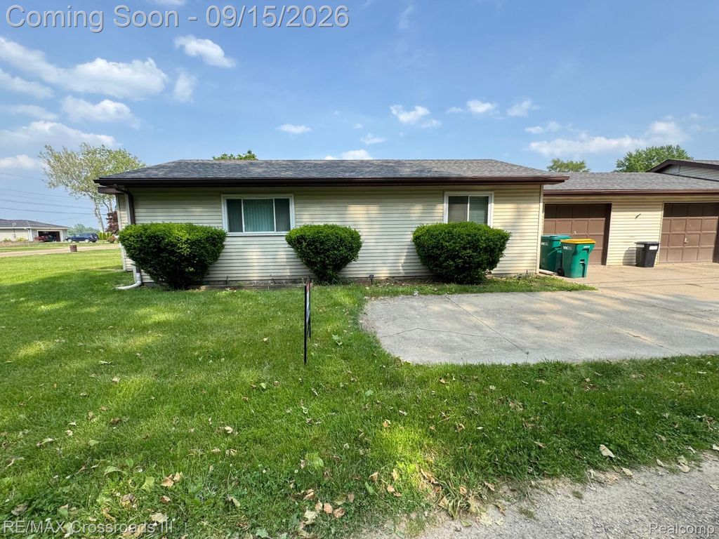 43373 Alva Drive, Belleville