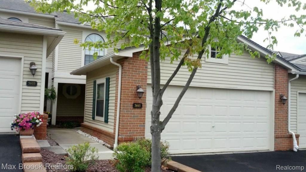 5605 Drake Hollow Drive W Unit 41, West Bloomfield