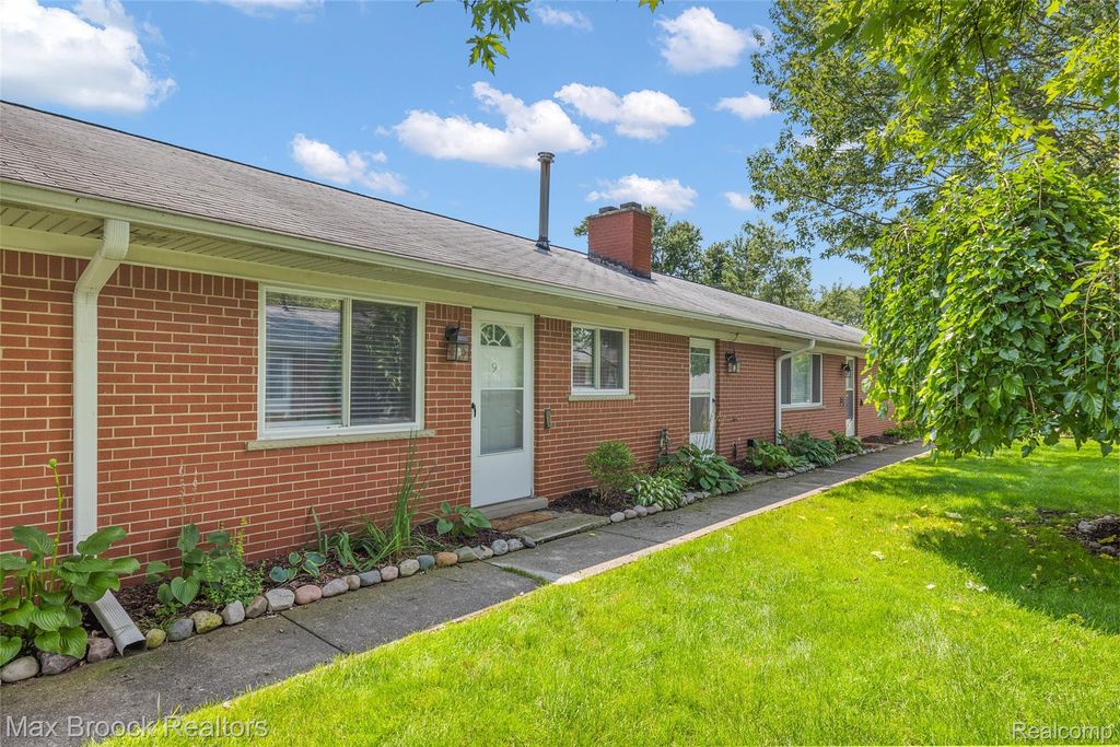 3905 Devon Road Unit #4, Royal Oak