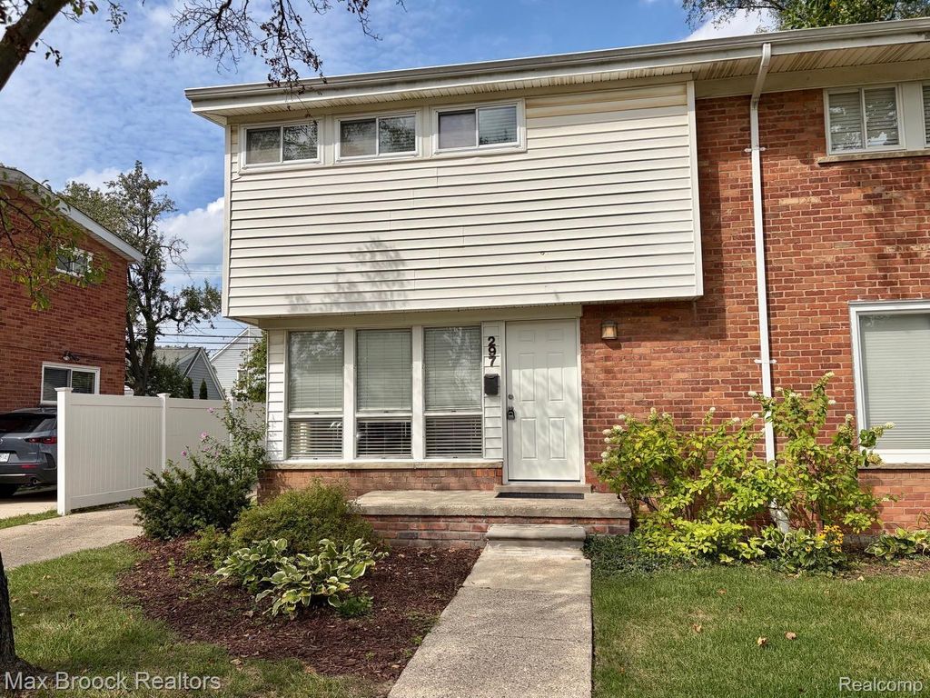 297 E 14 Mile Road, Birmingham