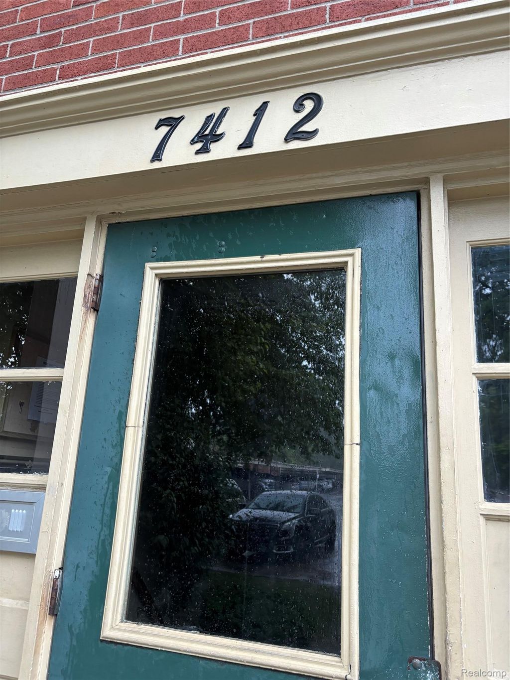 7412 Central Street, Westland