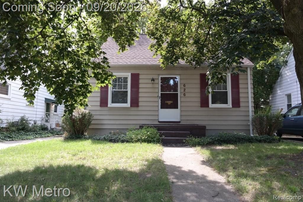 626 E 12 Mile Road, Royal Oak city