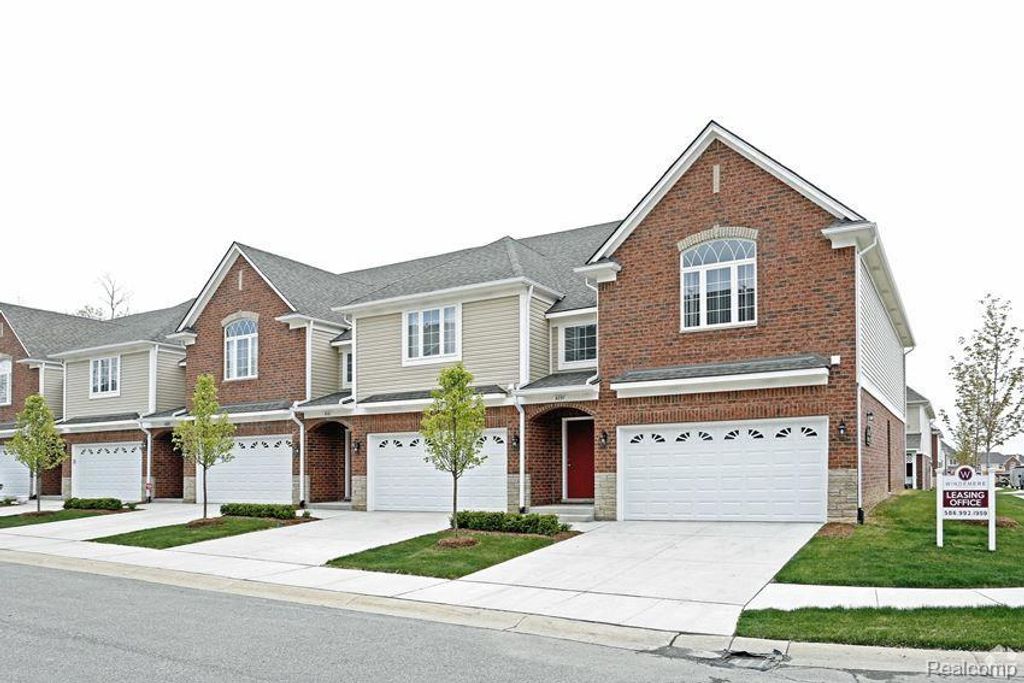 6145 Windermere Lane, Shelby Twp