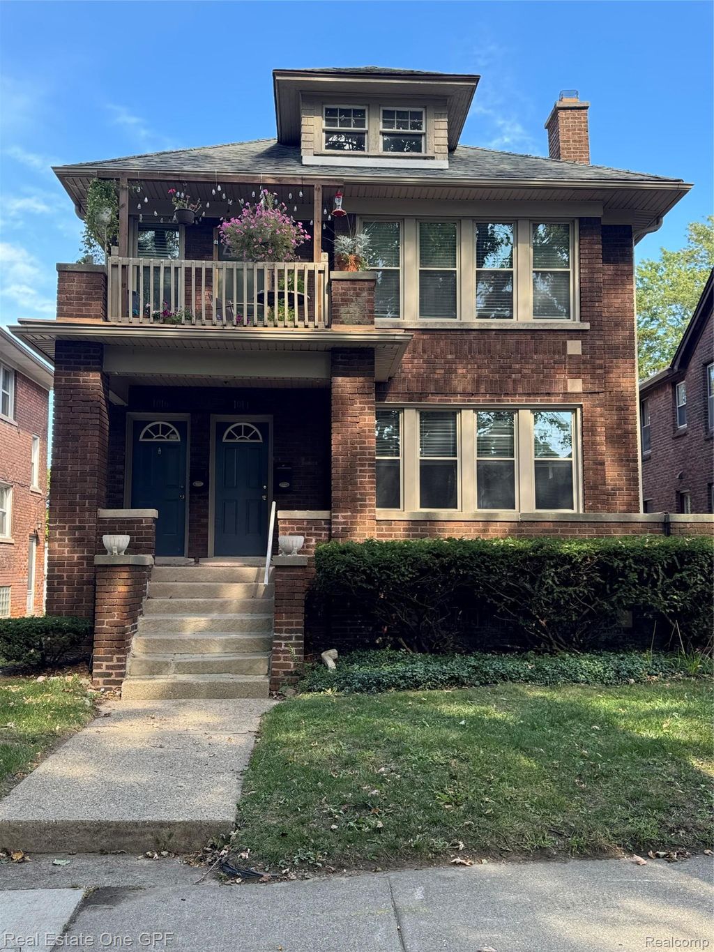 1014 Beaconsfield, Grosse Pointe Park