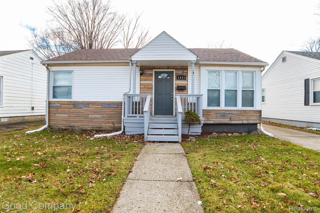 2420 Brockton Avenue, Royal Oak