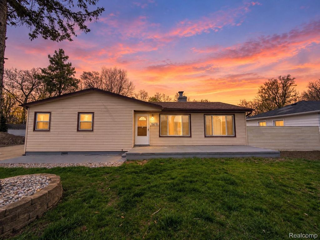 15870 Allen Road, Taylor