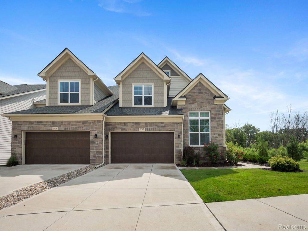 3017 N Spurway Drive, Ann Arbor
