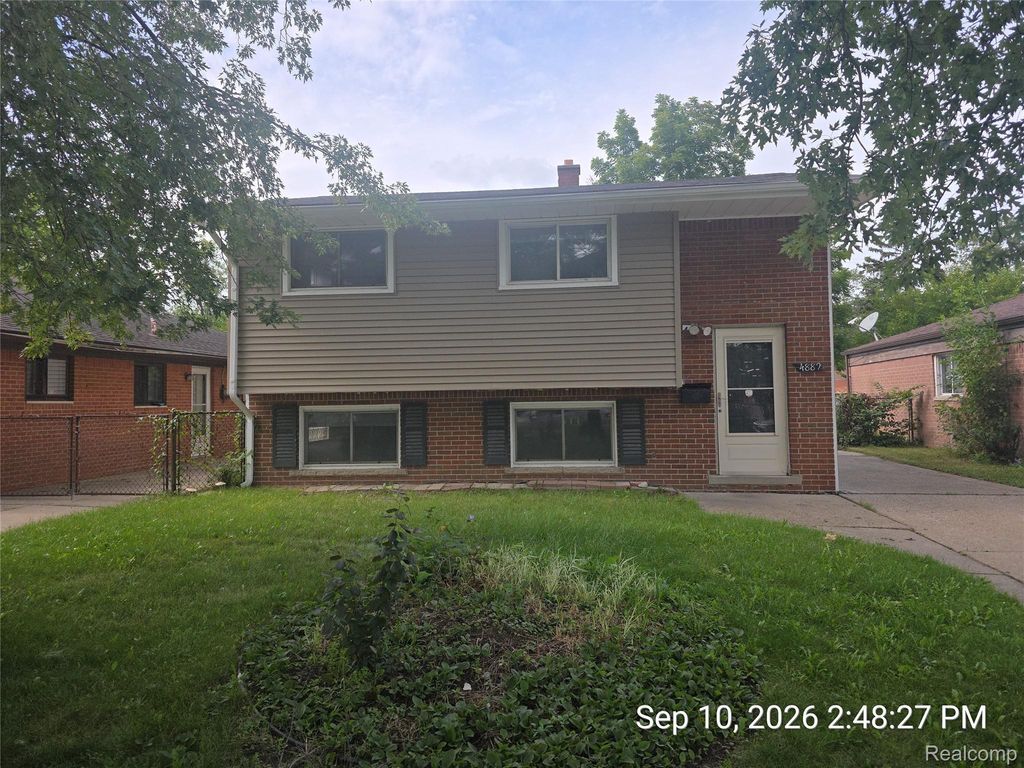 4882 Southfield Road, Dearborn Heights