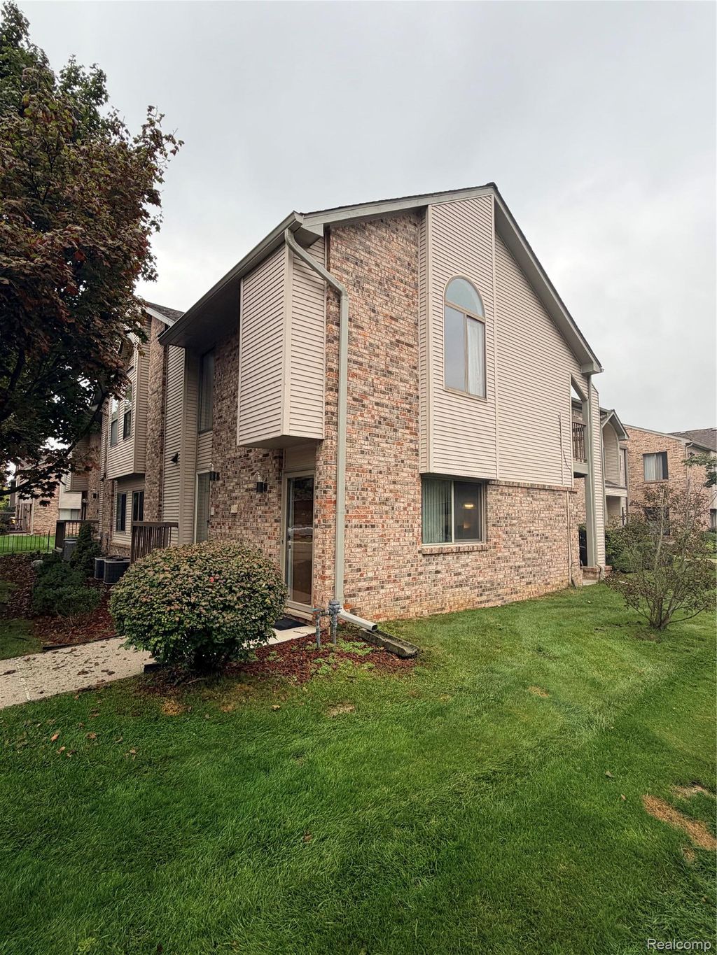 42779 Lilley Pointe Drive, Canton
