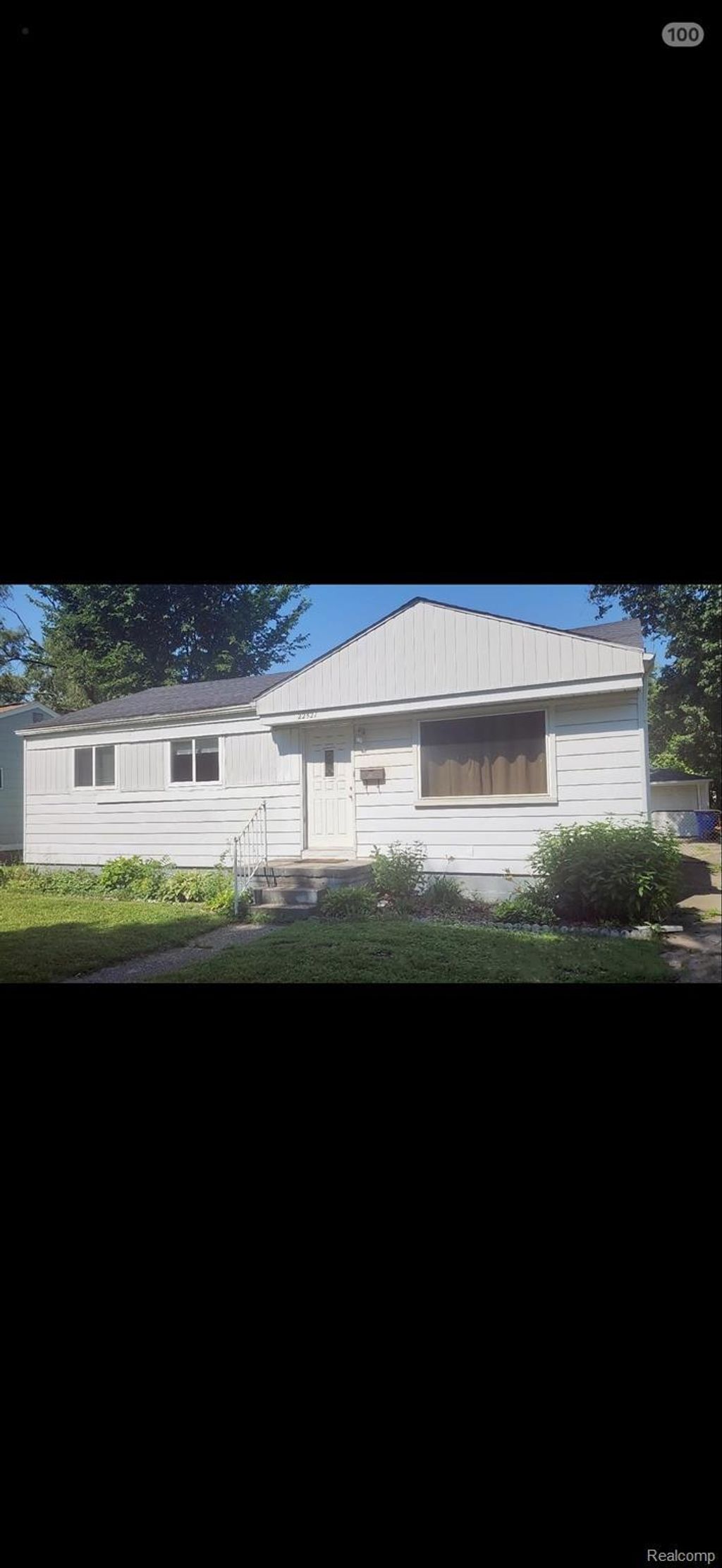 22521 Ira Boulevard, Warren