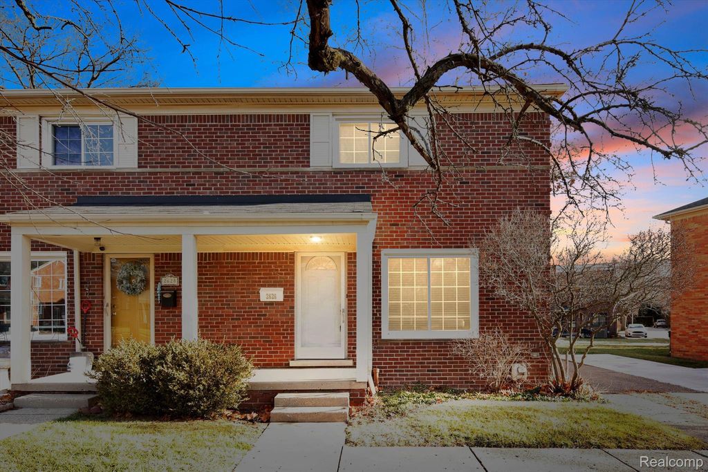 2626 Glenview Avenue, Royal Oak