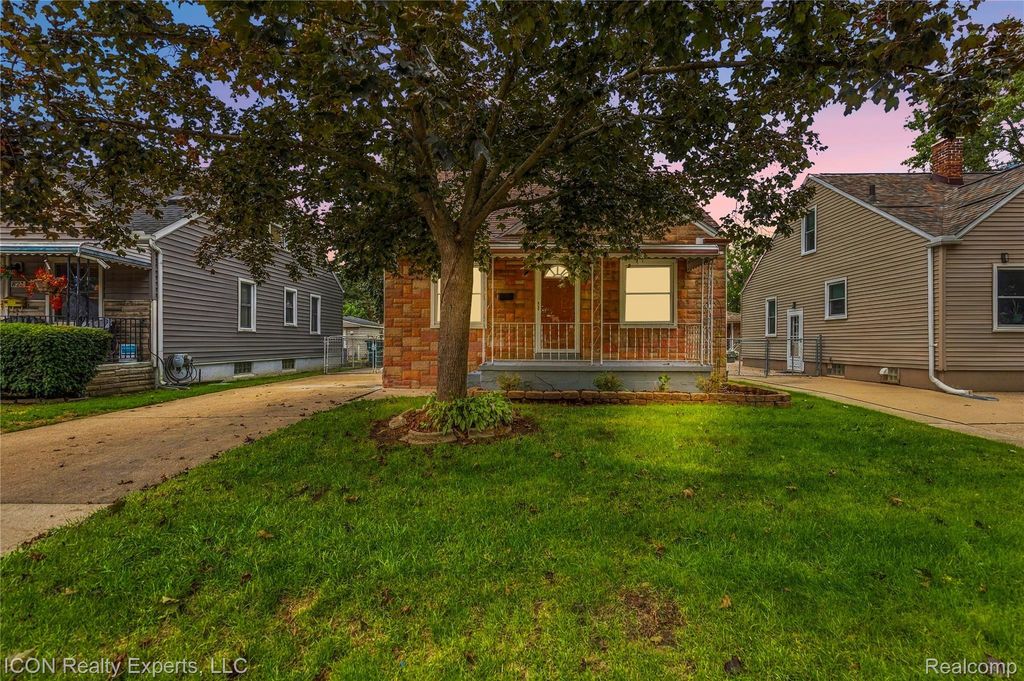 825 N Edison Avenue, Royal Oak