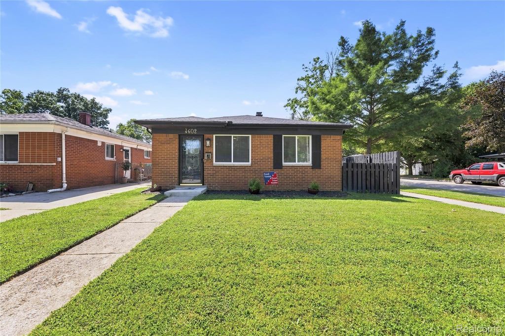 4602 Katherine Street, Dearborn Heights