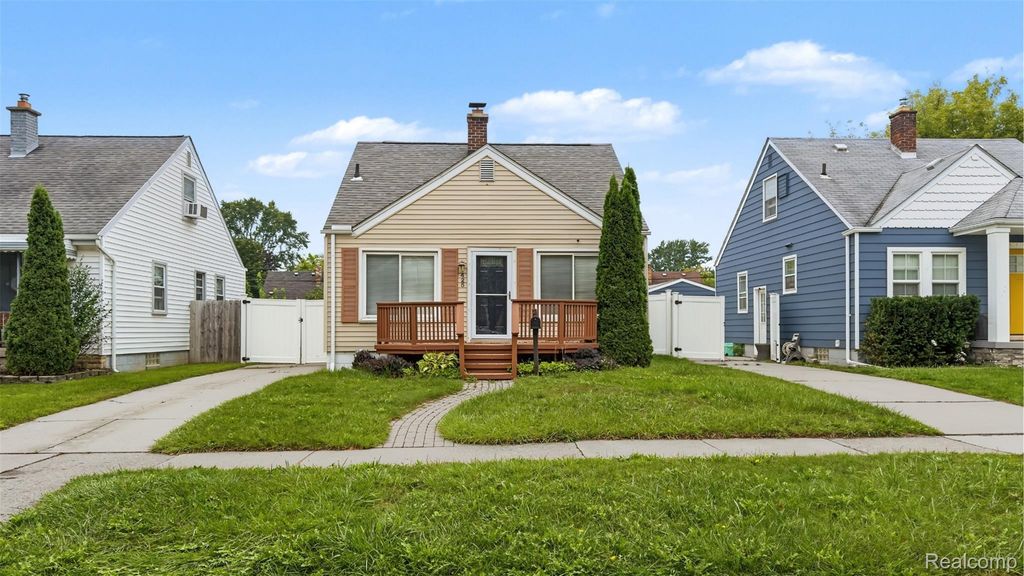 425 N Minerva Avenue, Royal Oak