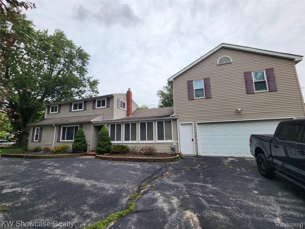 3913 Donley Unit #2 Avenue, Rochester Hills