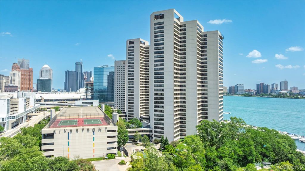 300 Riverfront Drive 15b, Detroit