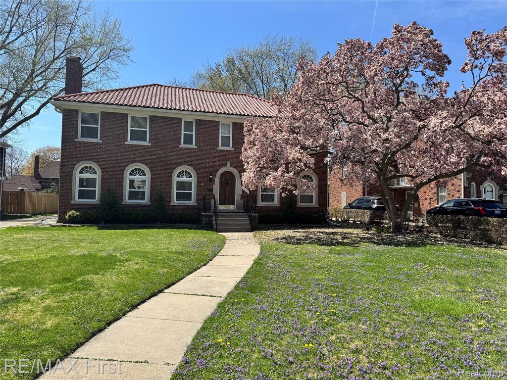 1349 Devonshire Road, Grosse Pointe