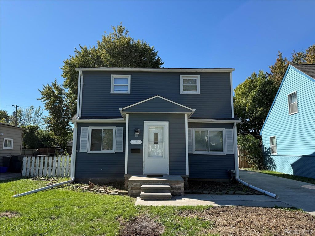22712 Clairwood Street, St. Clair Shores