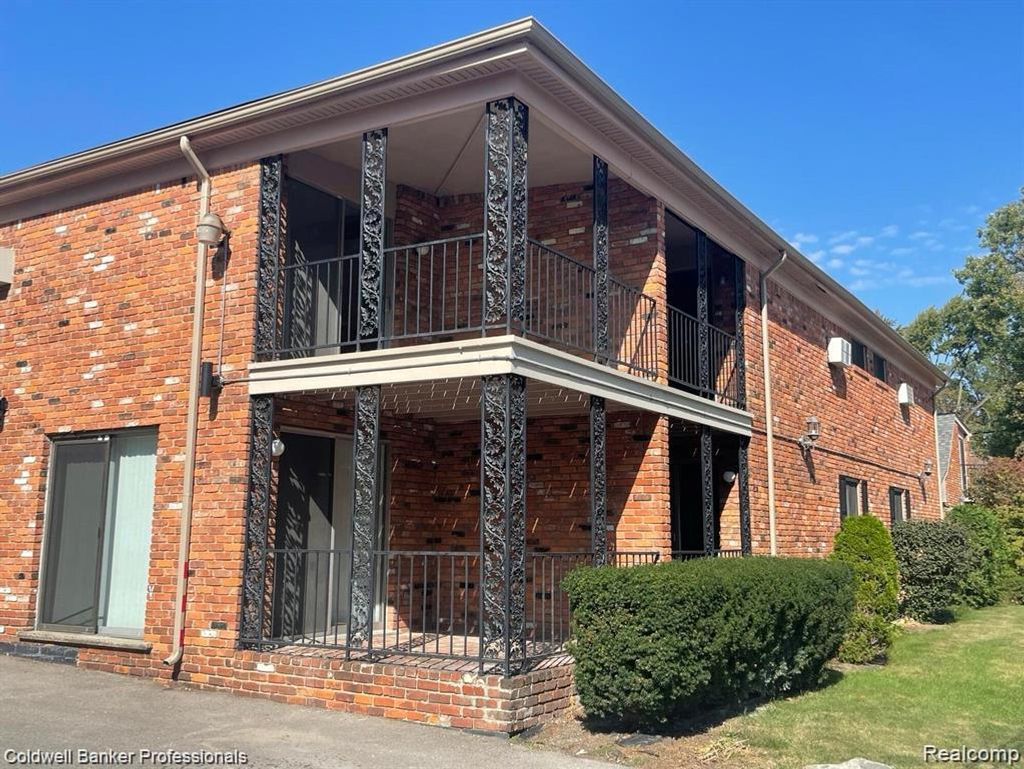 620 E Lincoln Avenue 10, Royal Oak