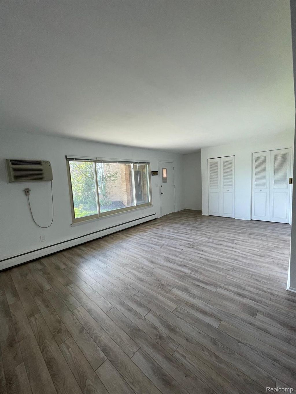 2859 E Maple Road, Birmingham